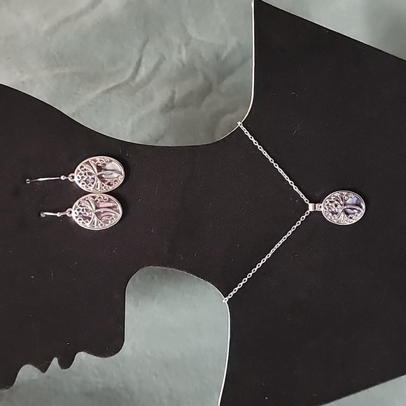 Fashion Jewelry Jewelry - Dragonfly🌸🌸 3pc set necklace earrings